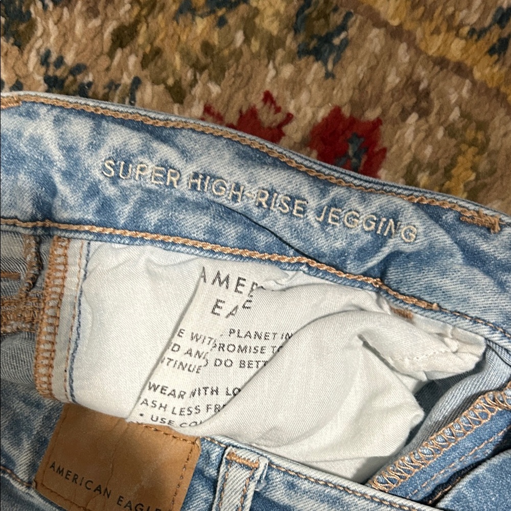 American Eagle Super High Rise Jeggings - Picture 3 of 5